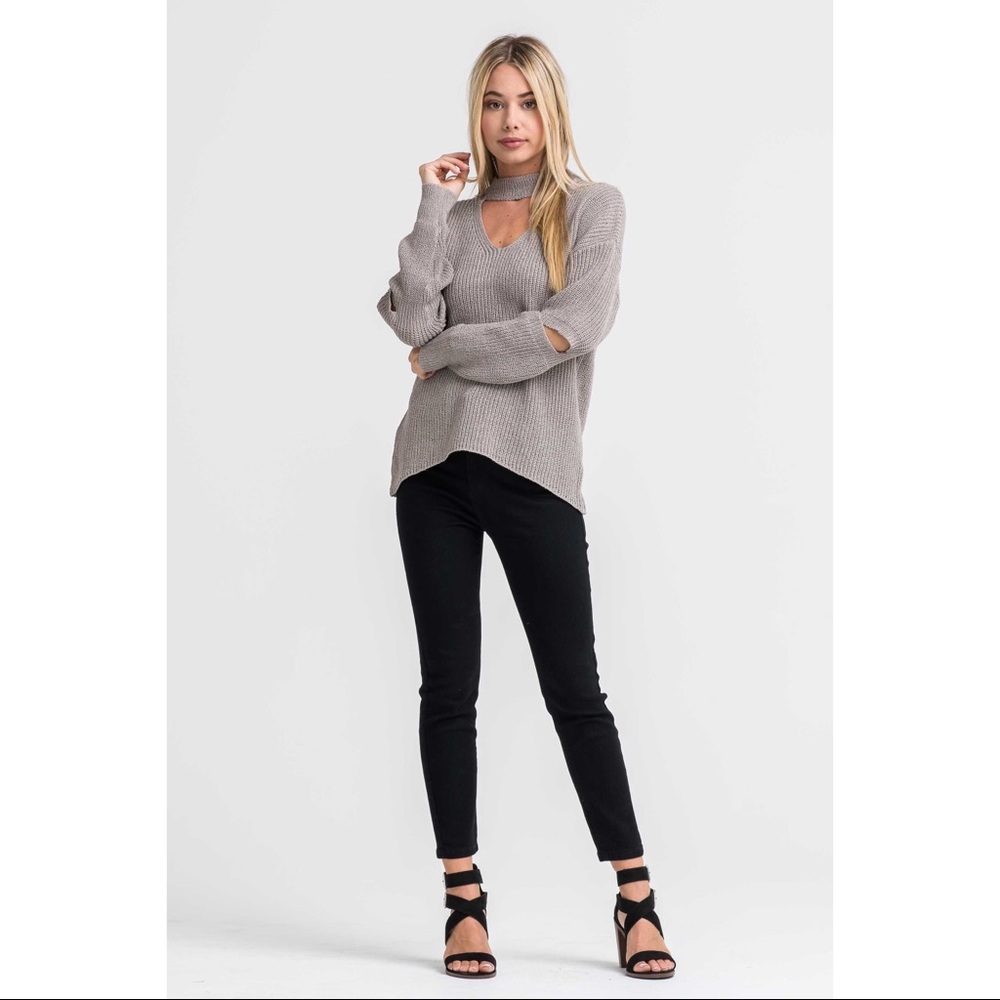 >>LAST<< Cary Cutout Knit Sweater - Picture 2 of 3